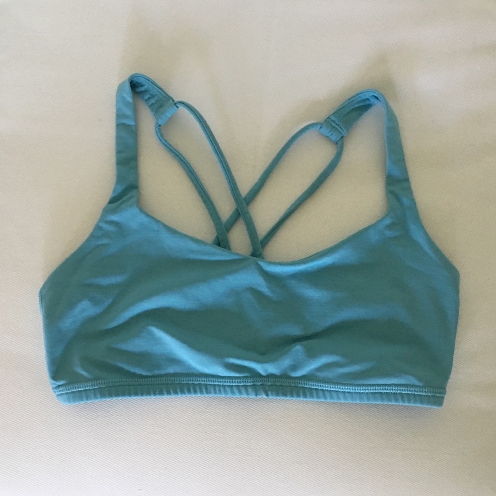 Lululemon Free To Be sports bra